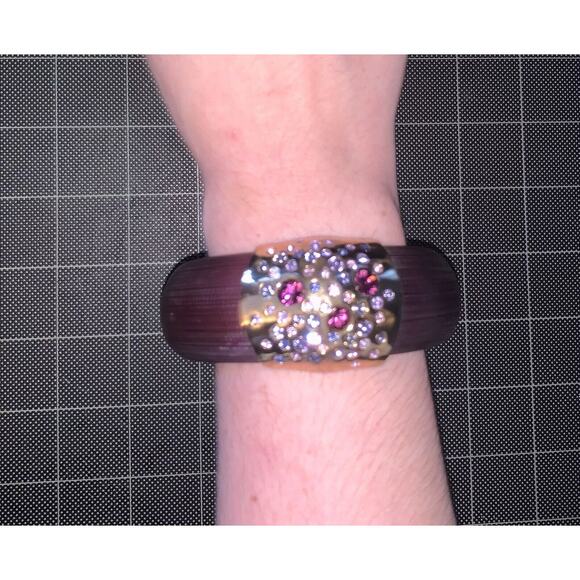 Maroon And Gold Toned Lucite Bracelet 8” Multi Colored Stones - Picture 1 of 9